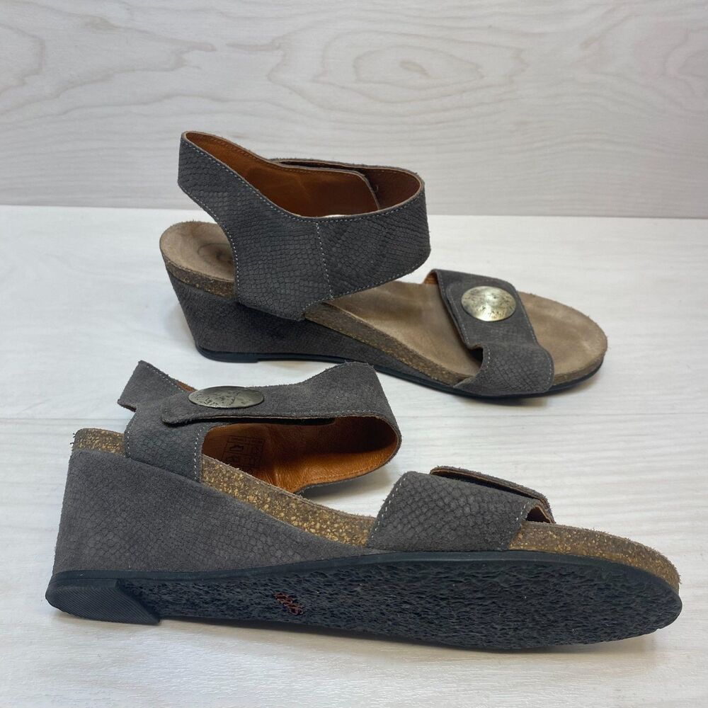 Taos Carousel 2 Wedge Sandals‎ Women's Size 9.5 Gray Ankle Adjust Strap Comfort